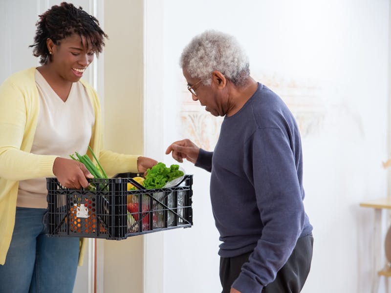 Delivering fresh food to community members in need